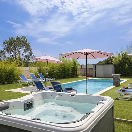 Estate Stancija Matošić Сasa de vacaciones Medulin